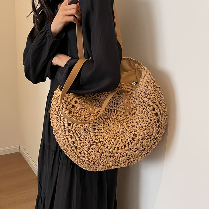 Lola | Bolsa Redonda em Palha Trançada com Padrão — Cognac